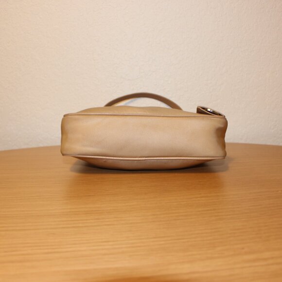 Prada Beige Nylon and Leather Re-Edition 2005 Baguette Bag - Picture 7 of 9